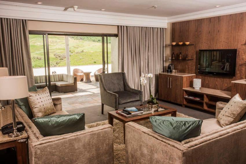 Drakensberg Sun Resort Cathkin Park Esterno foto