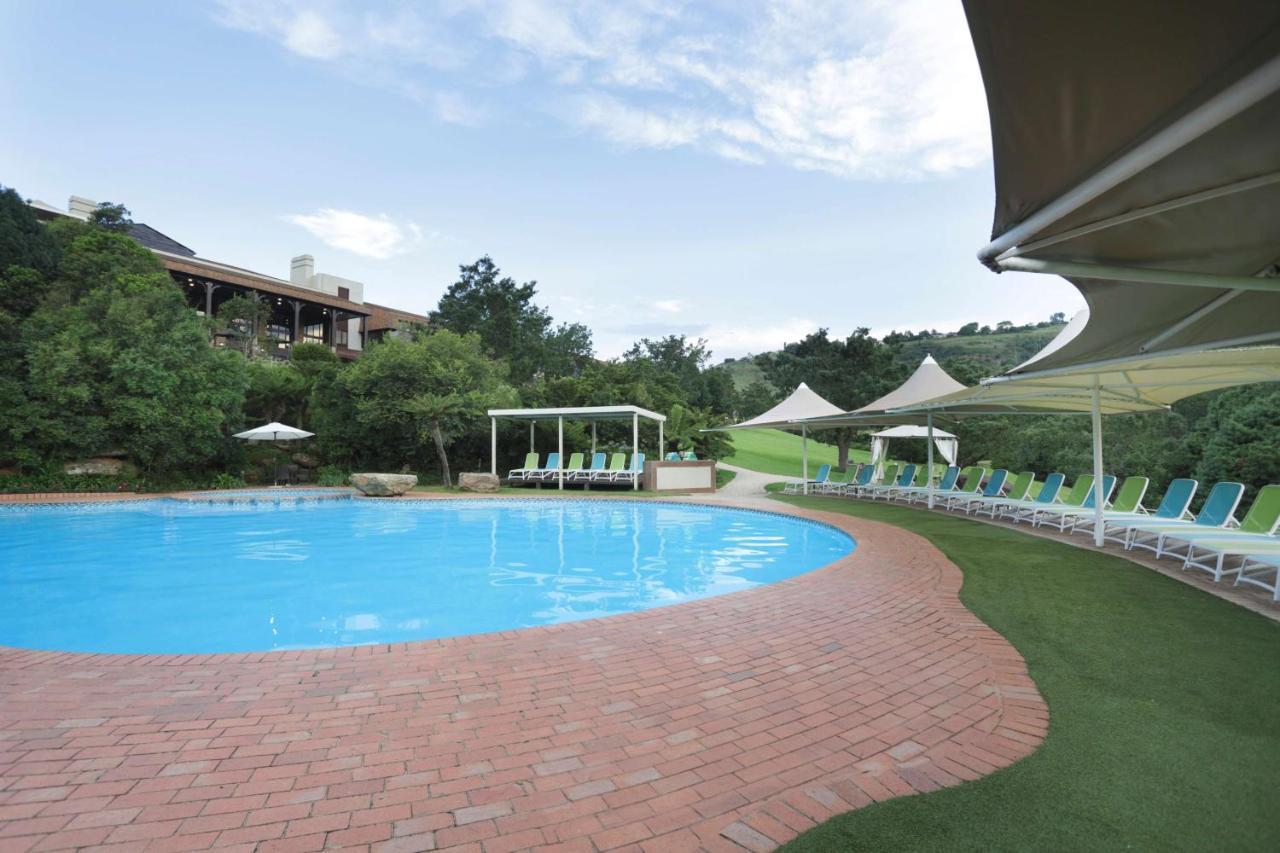 Drakensberg Sun Resort Cathkin Park Esterno foto