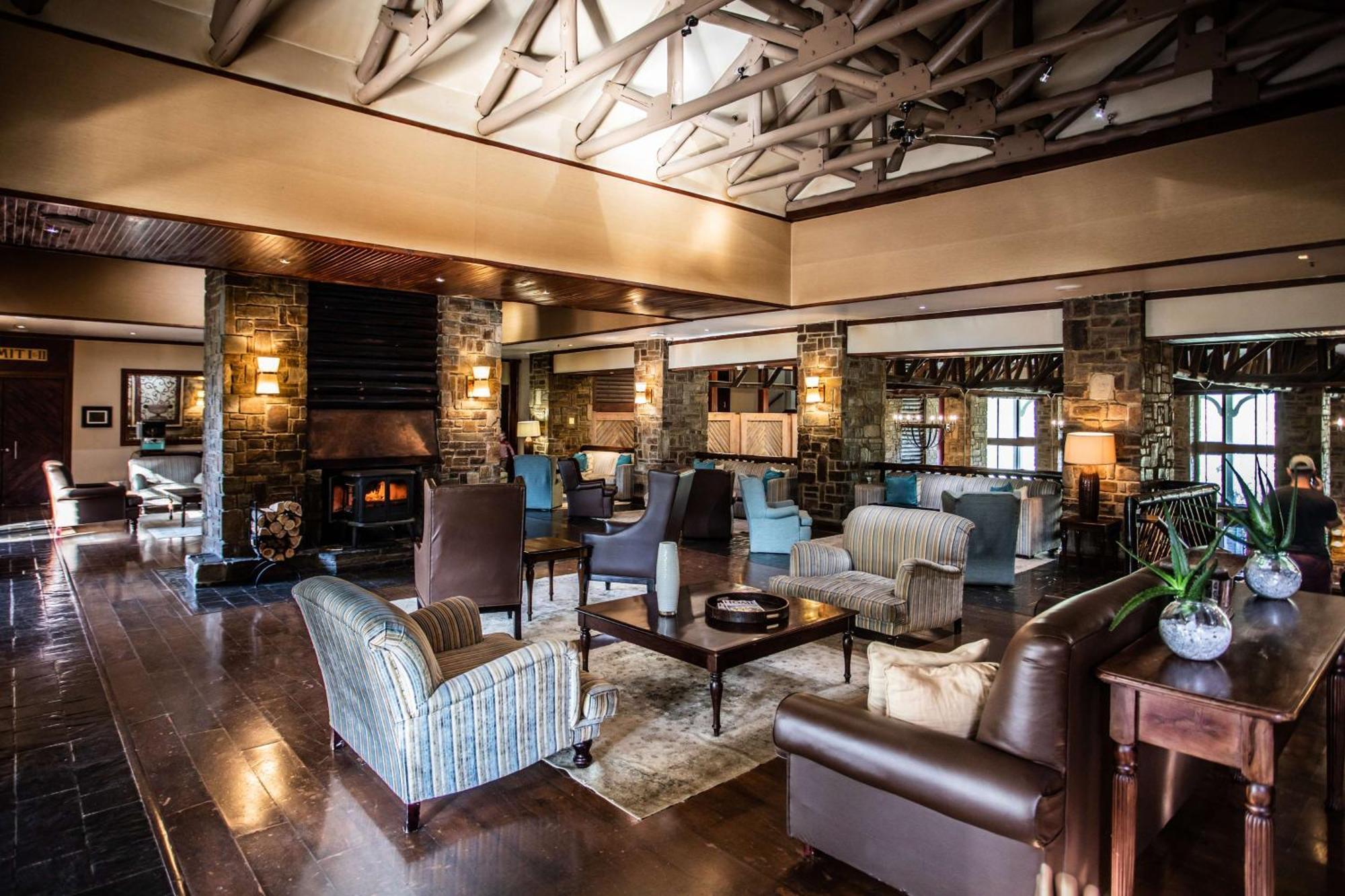 Drakensberg Sun Resort Cathkin Park Esterno foto