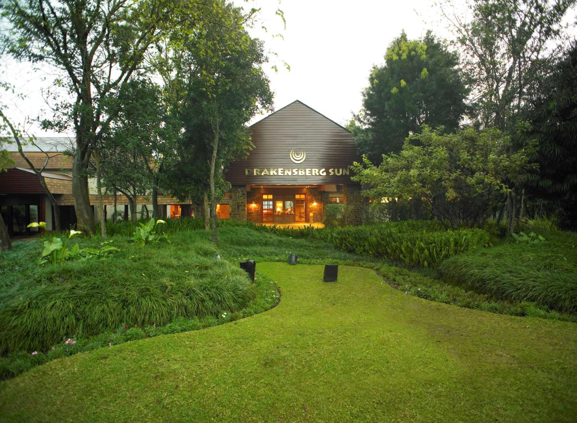 Drakensberg Sun Resort Cathkin Park Esterno foto