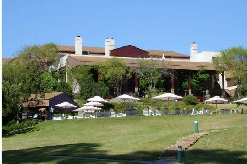 Drakensberg Sun Resort Cathkin Park Esterno foto